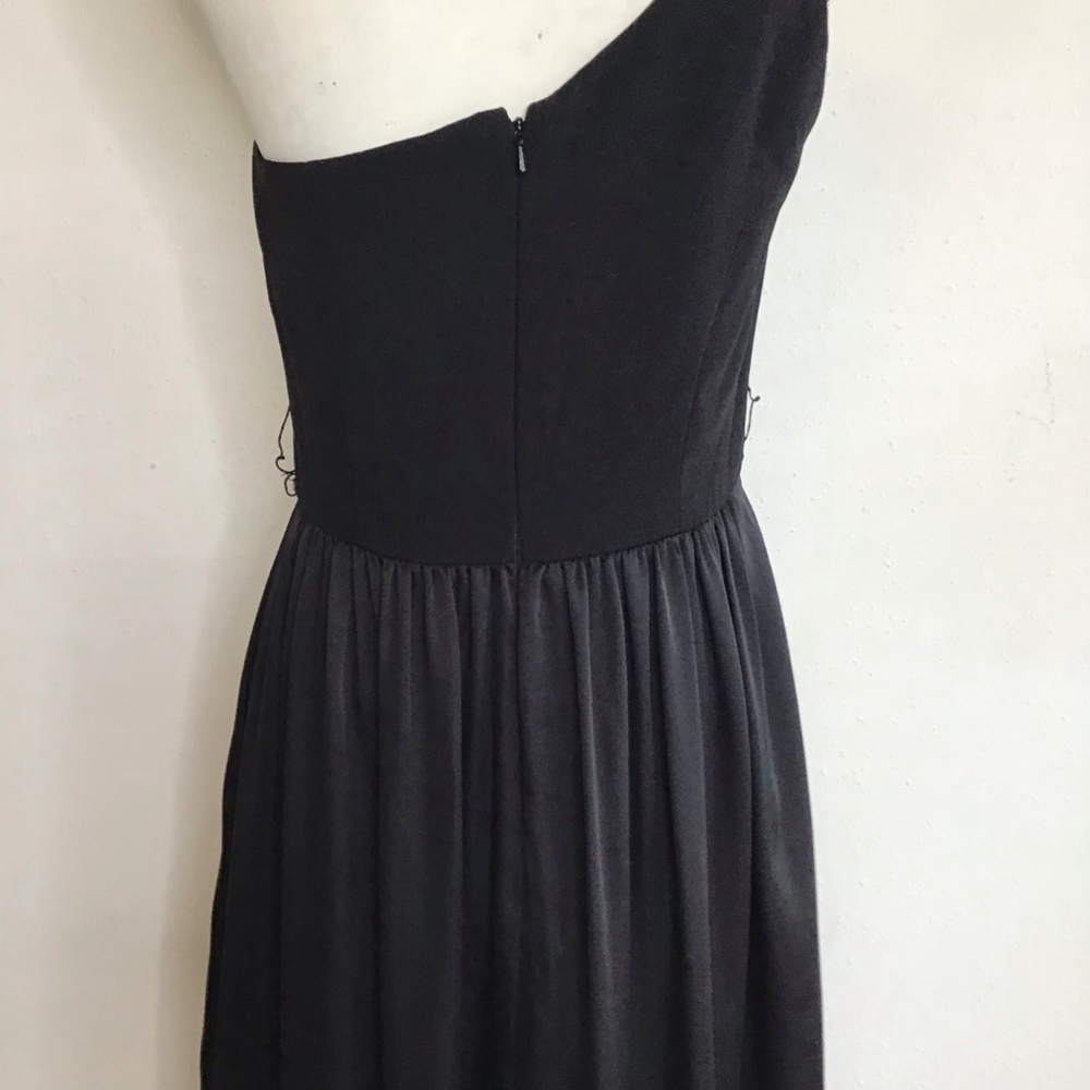 White Vera Wang Women’s Elegant Sofiscicate Black One Shoulder Maxi Dress Size 8 - Picture 11 of 15